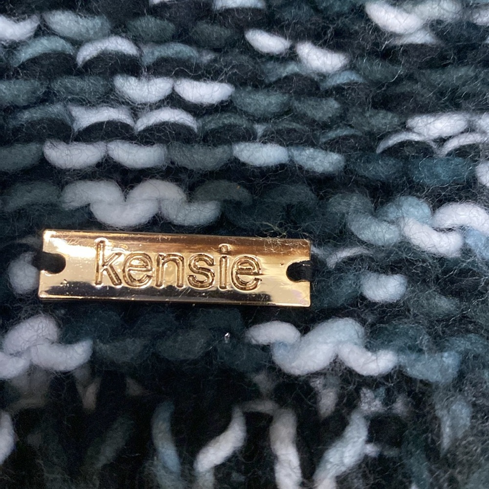 Kenzie Marbled Beanie Hat - Picture 3 of 3